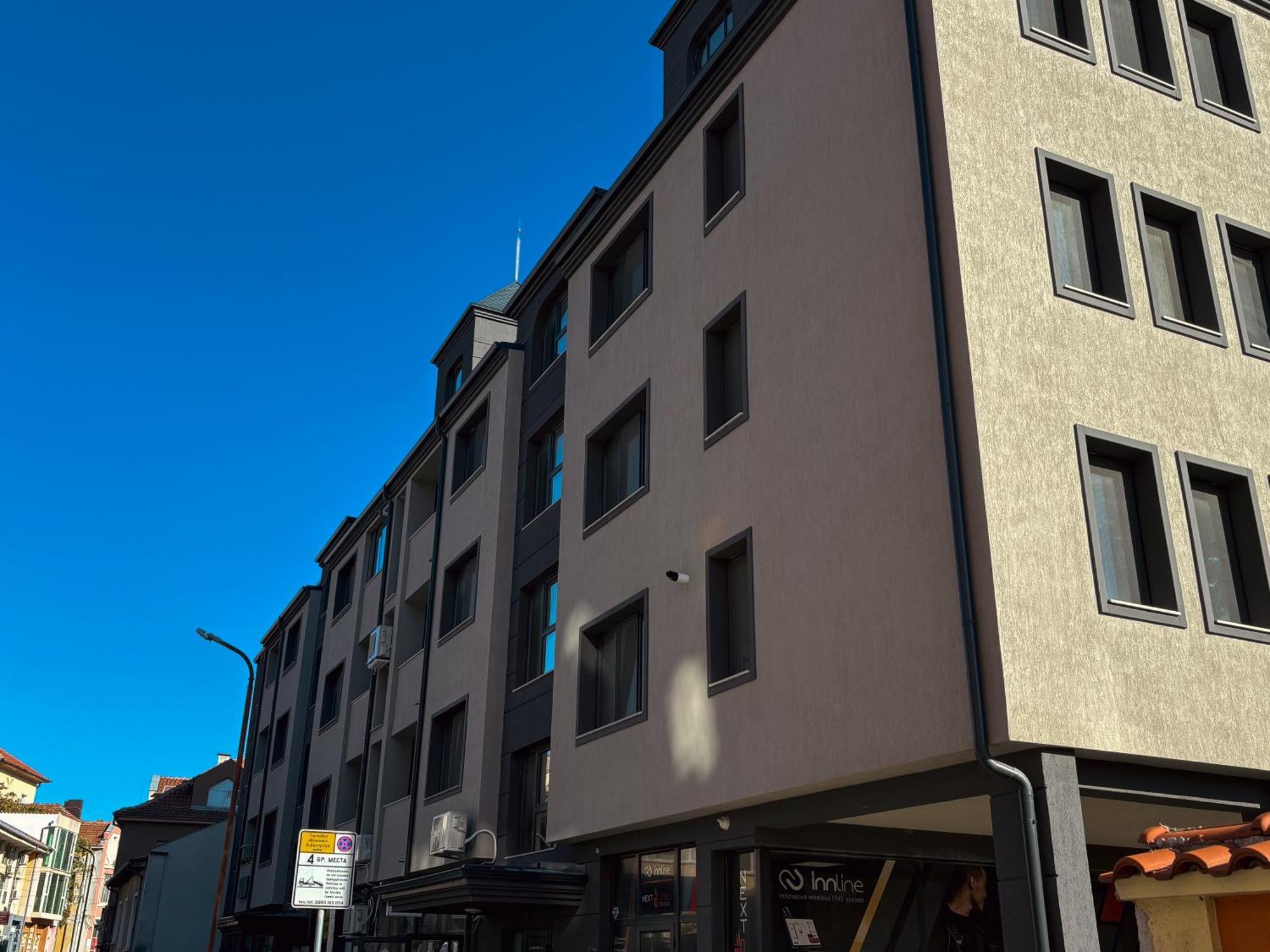 Dariq Appartement Kazanlŭk Buitenkant foto