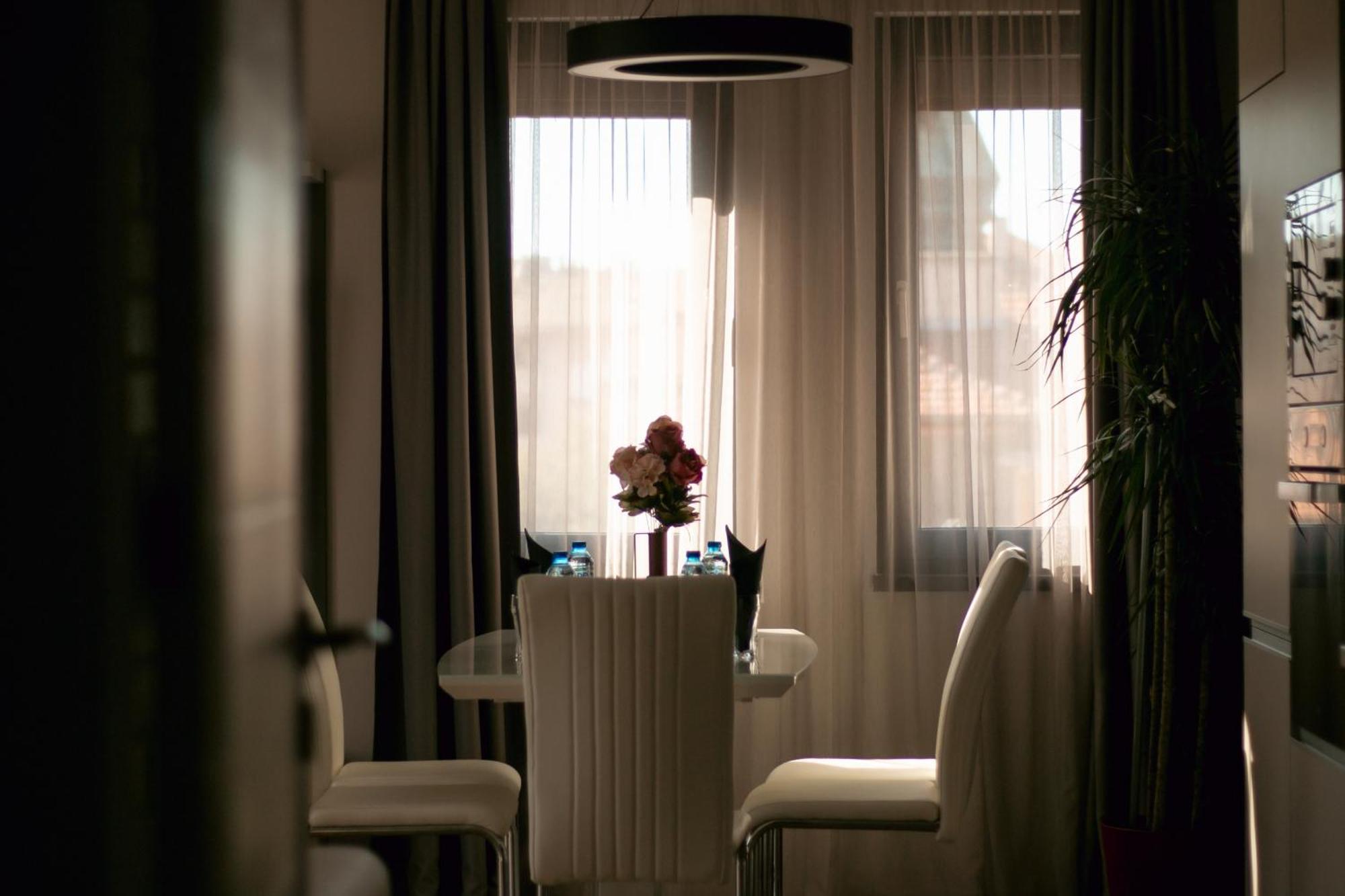 Dariq Appartement Kazanlŭk Buitenkant foto